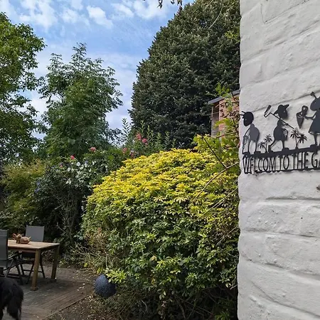 Huis Van Artevelde - Hondvriendelijk Vakantiewoning Met Gezellige Tuin - * Gante